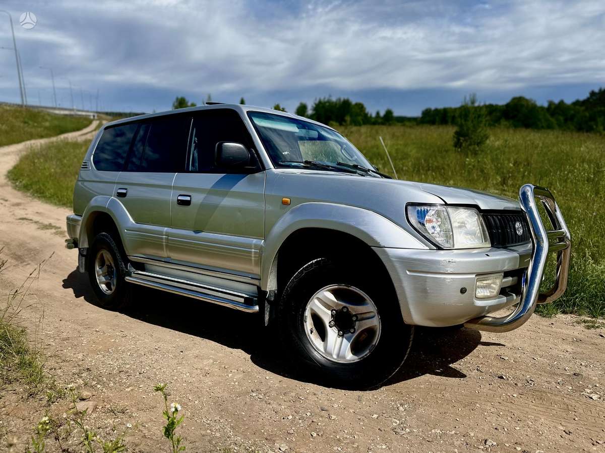 Toyota Land Cruiser - 2