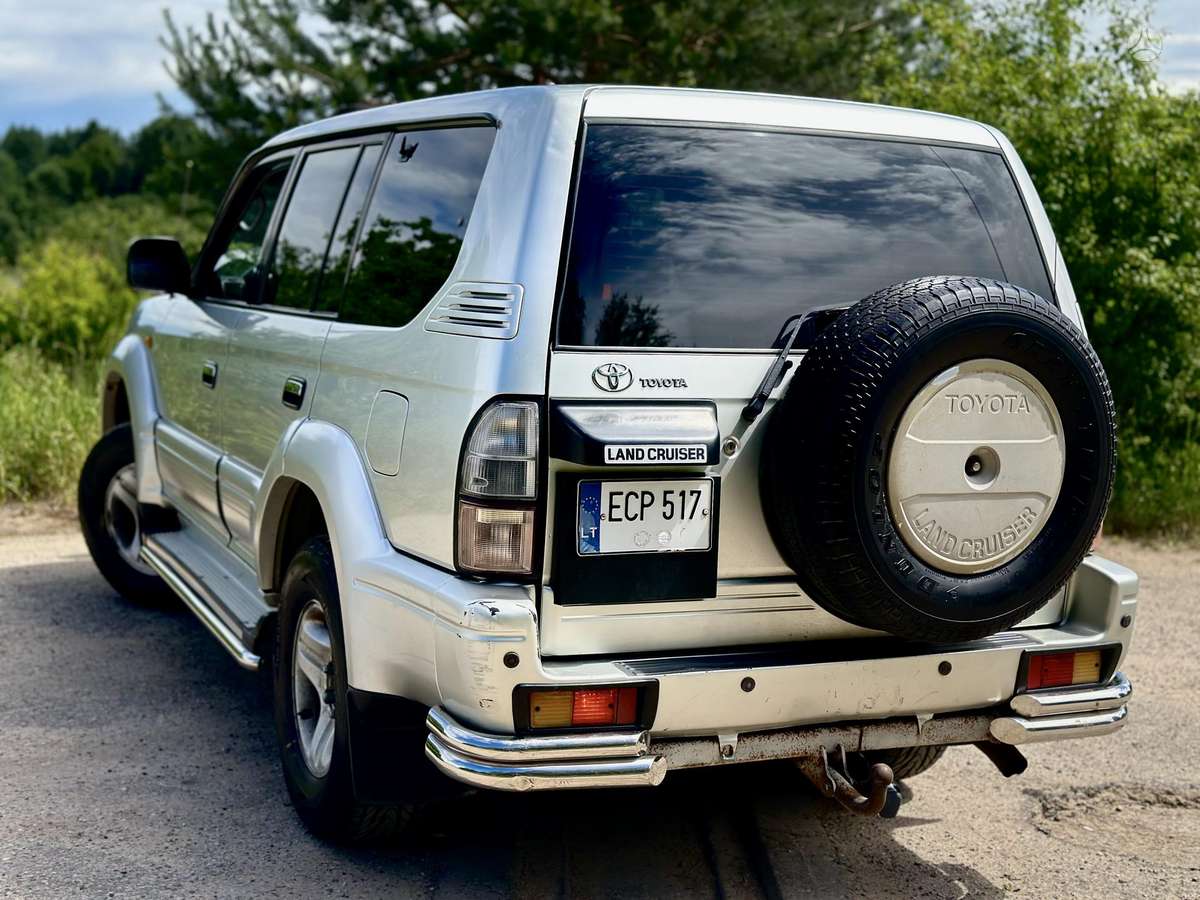 Toyota Land Cruiser - 6