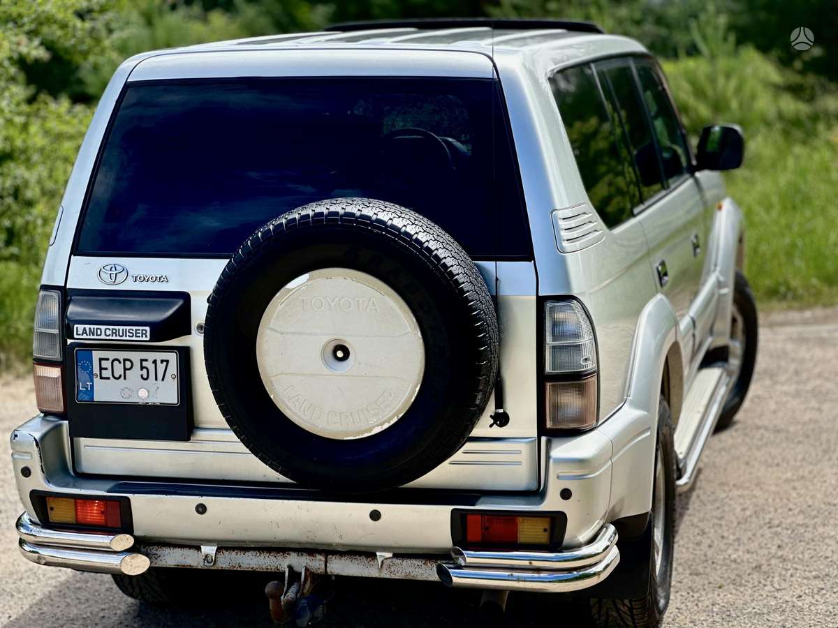 Toyota Land Cruiser - 8