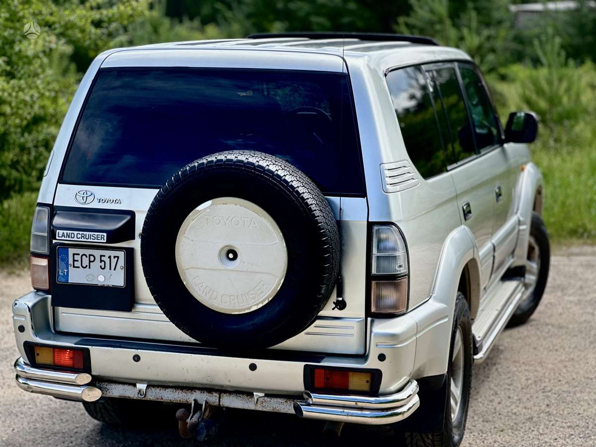 Toyota Land Cruiser - 9