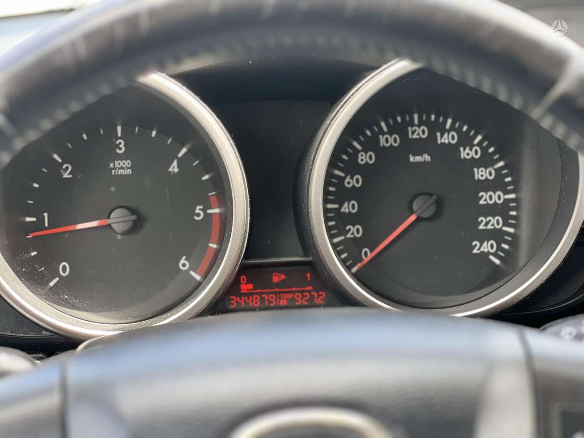 Mazda 3, 1.6 l., hatchback