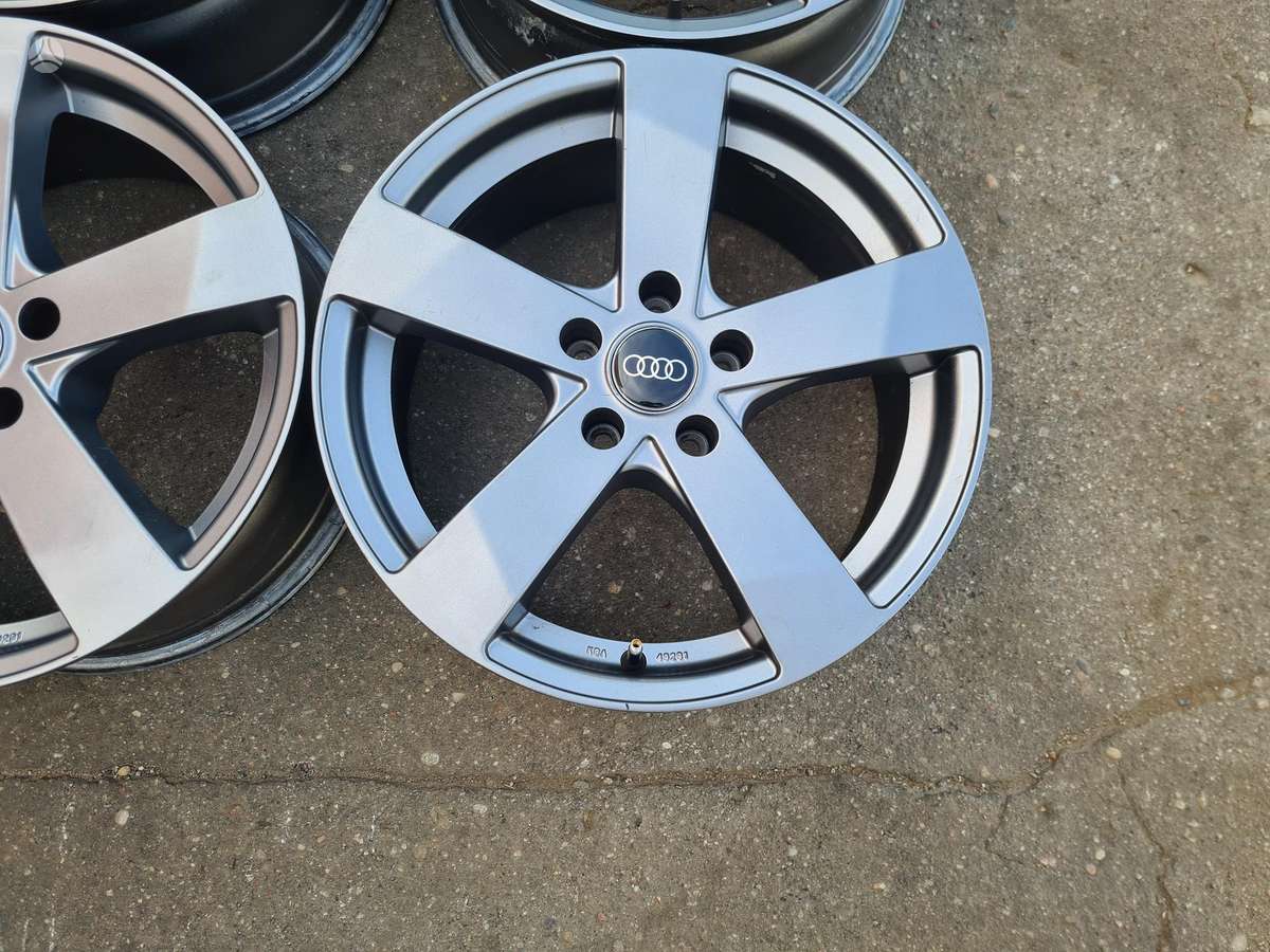 Audi AUDI A4 / A6, легкосплавные , R17