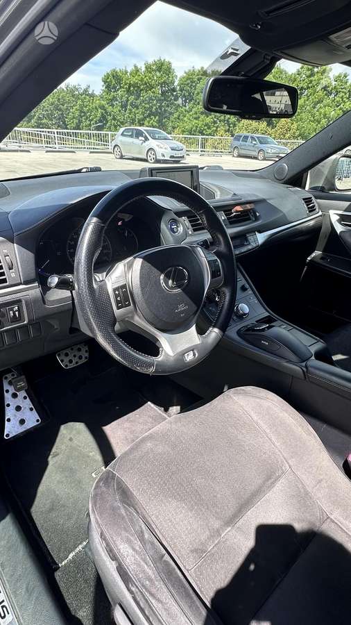 Lexus CT 200h, 1.8 l., hatchback