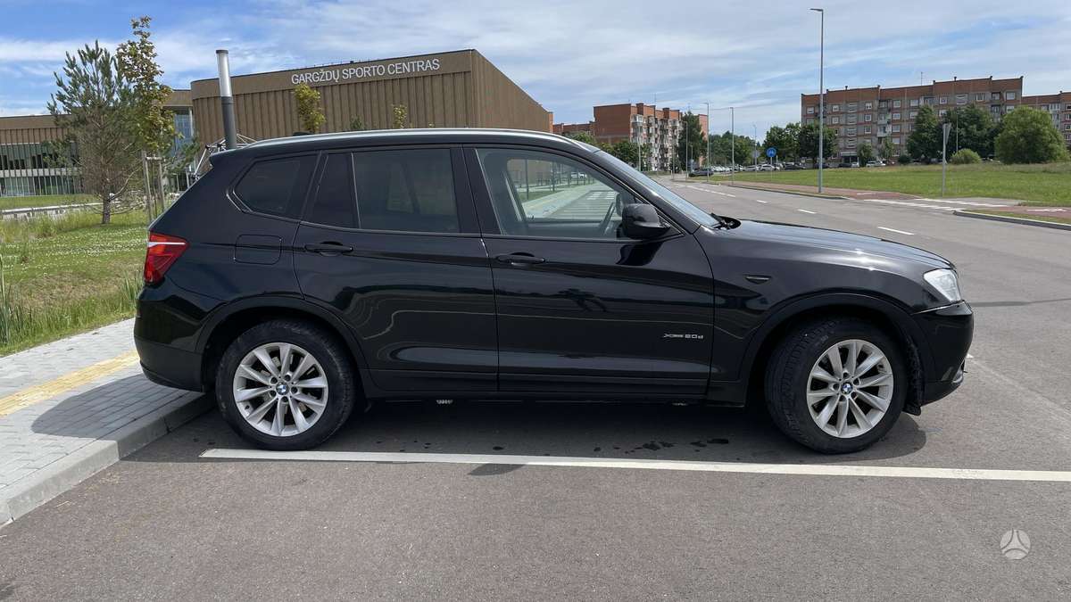 BMW X3, 2.0 l., off-road / crossover