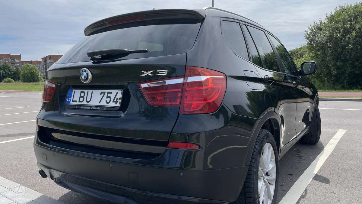 BMW X3, 2.0 l., off-road / crossover