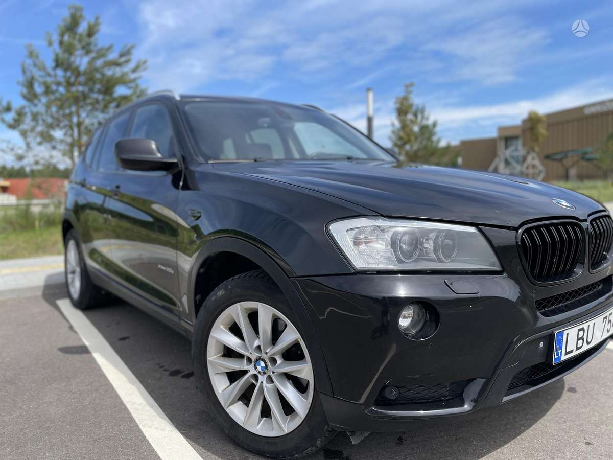BMW X3, 2.0 l., off-road / crossover
