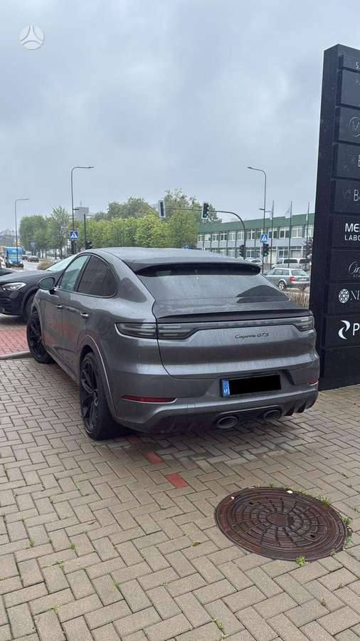 Porsche Cayenne Coupe, 4.0 l., off-road / crossover