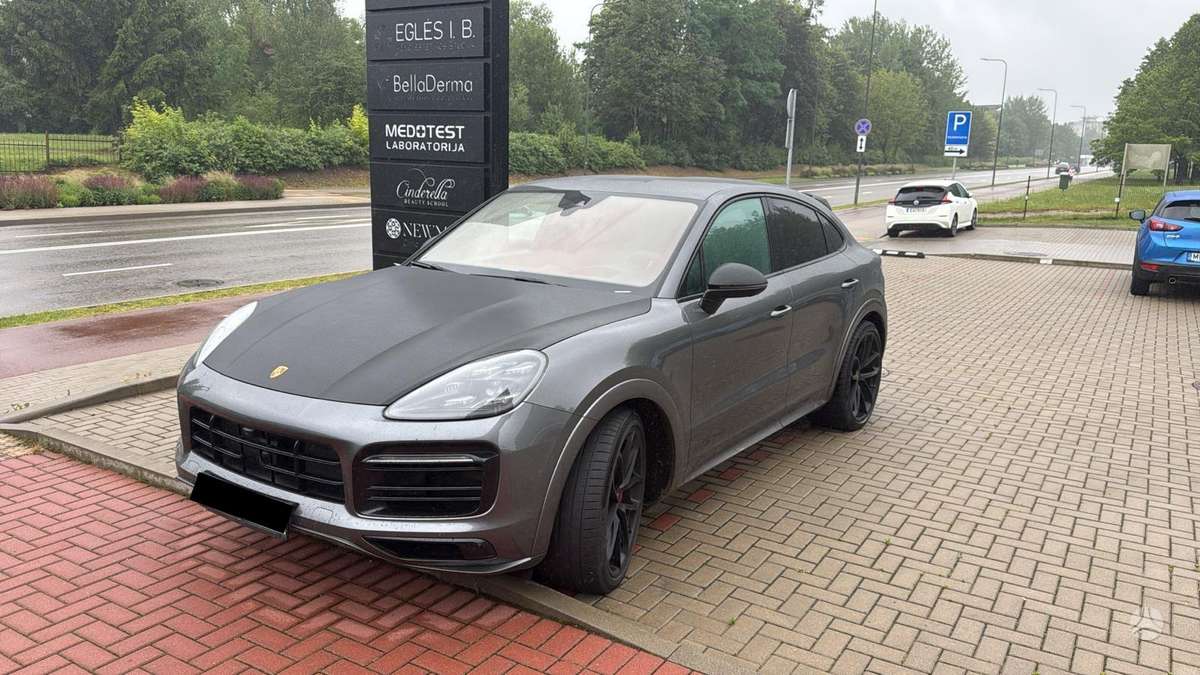 Porsche Cayenne Coupe, 4.0 l., off-road / crossover