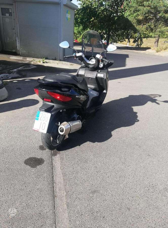 Malaguti Madison 200cc, scooters / mopeds