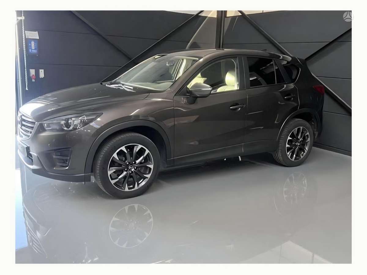 Mazda CX-5, 2.2 l., off-road / crossover