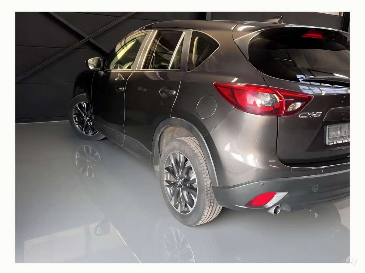 Mazda CX-5, 2.2 l., off-road / crossover