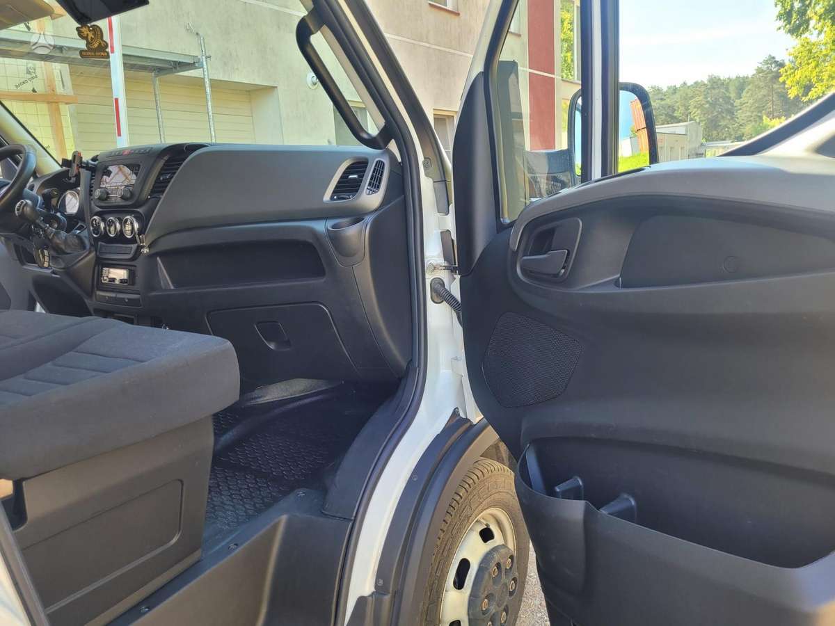Iveco Daily, cargo van