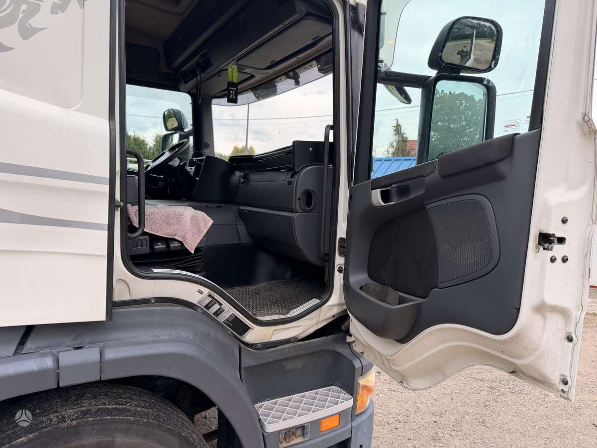 Scania P400, milk trucks