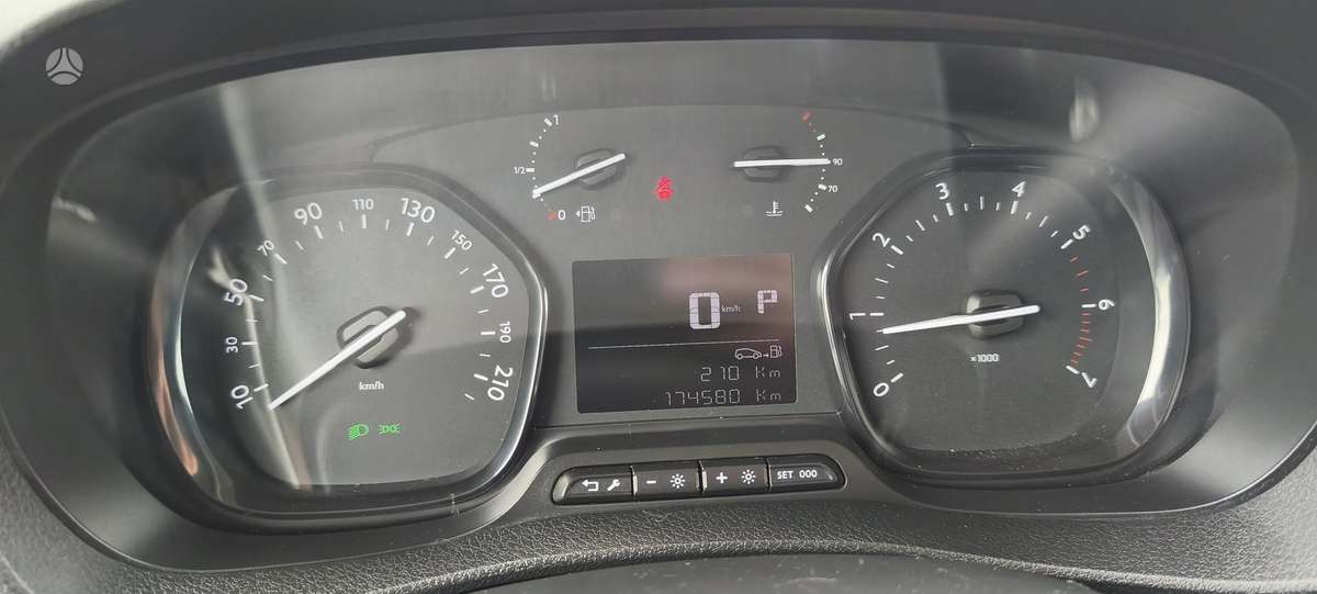 Peugeot Expert - 12
