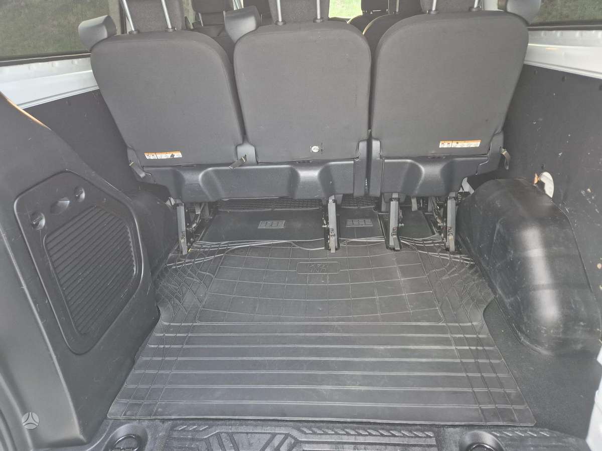 Ford Transit Custom, keleivinis mikroautobusas