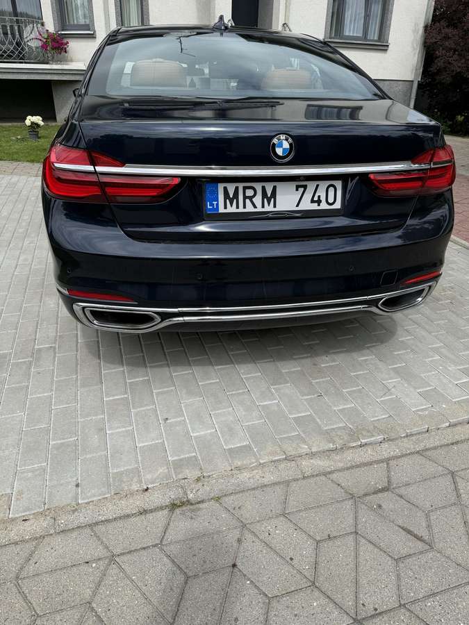 BMW 740, 3.0 l., limousine