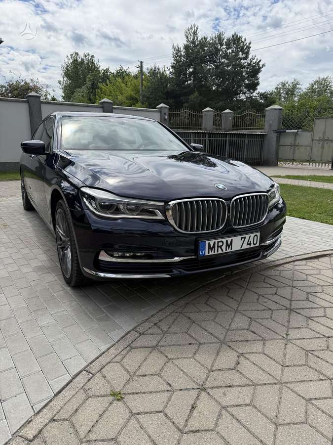 BMW 740, 3.0 l., limousine