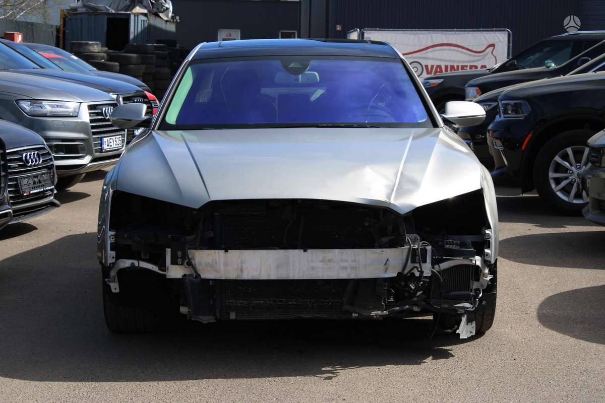 Audi A8, 4.0 l., Седан