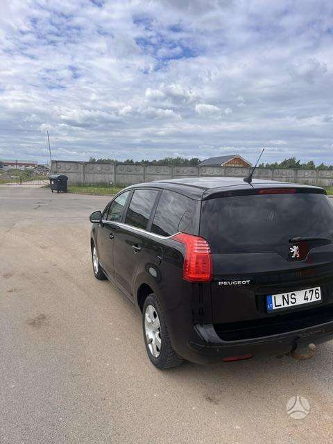 Peugeot 5008 - 4
