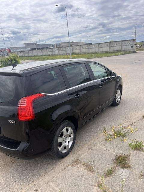 Peugeot 5008 - 6