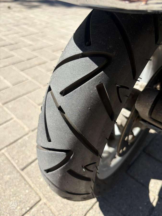 Piaggio Vespa 125cc, scooters / mopeds