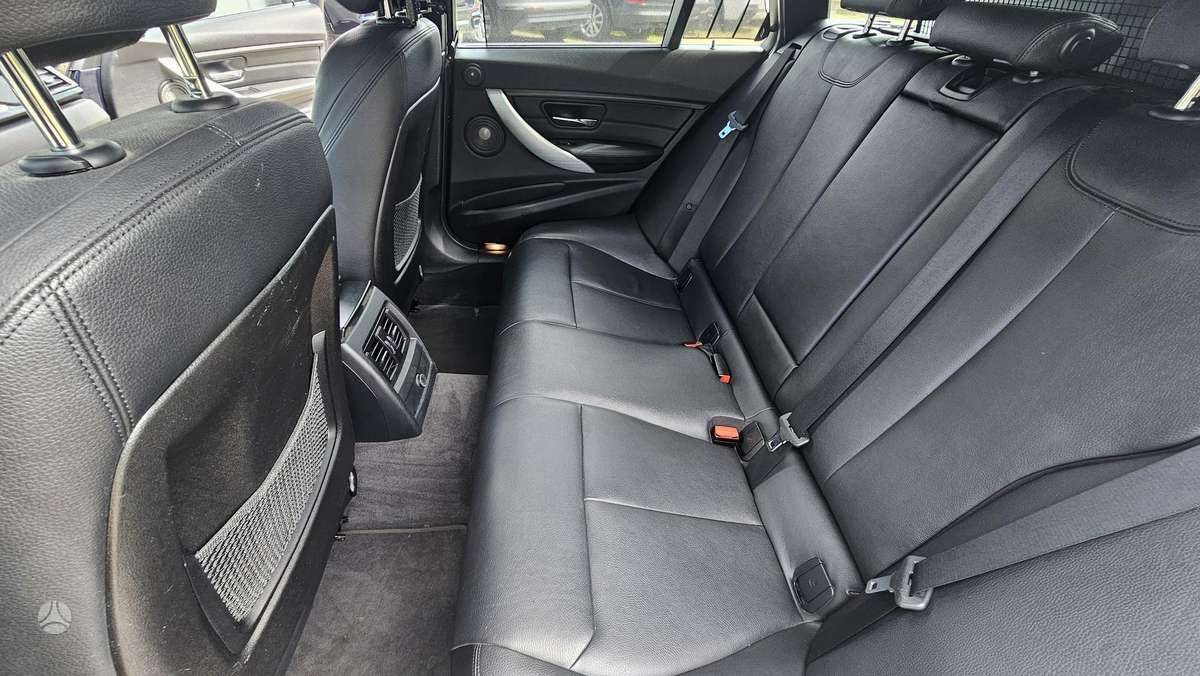 BMW 330, 3.0 l., Универсал