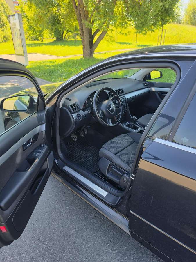 Audi A4, 2.7 l., Седан