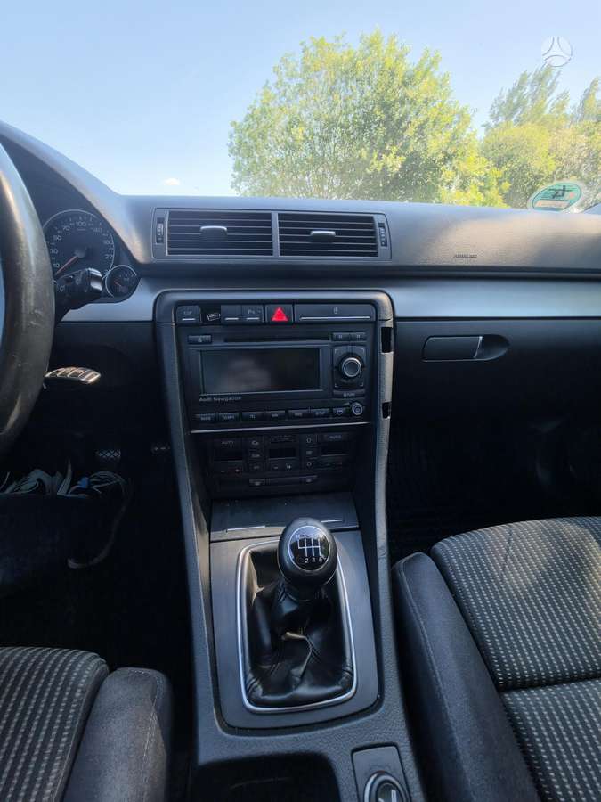 Audi A4, 2.7 l., sedanas