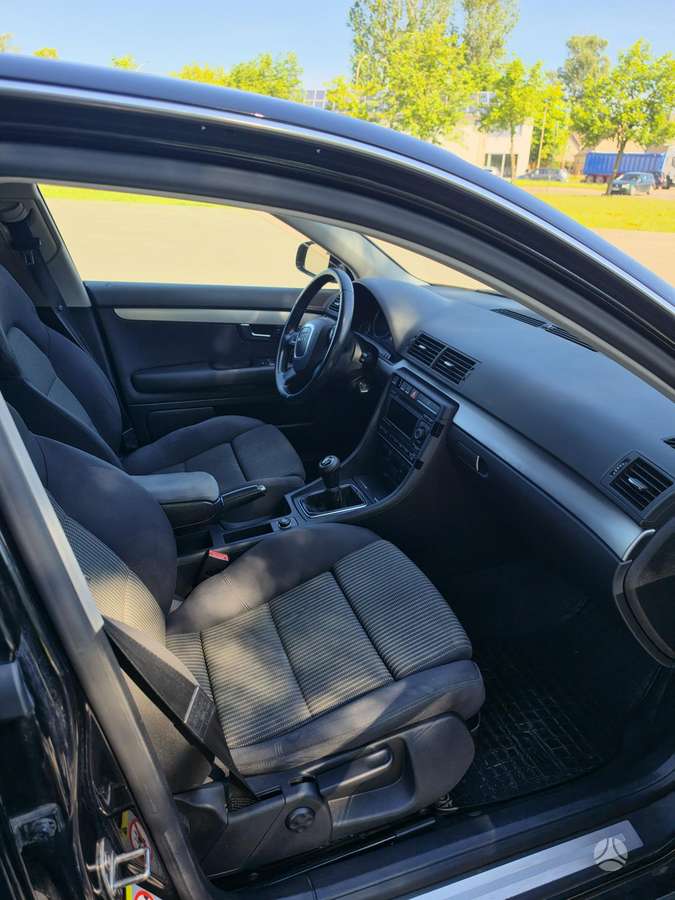Audi A4, 2.7 l., Седан