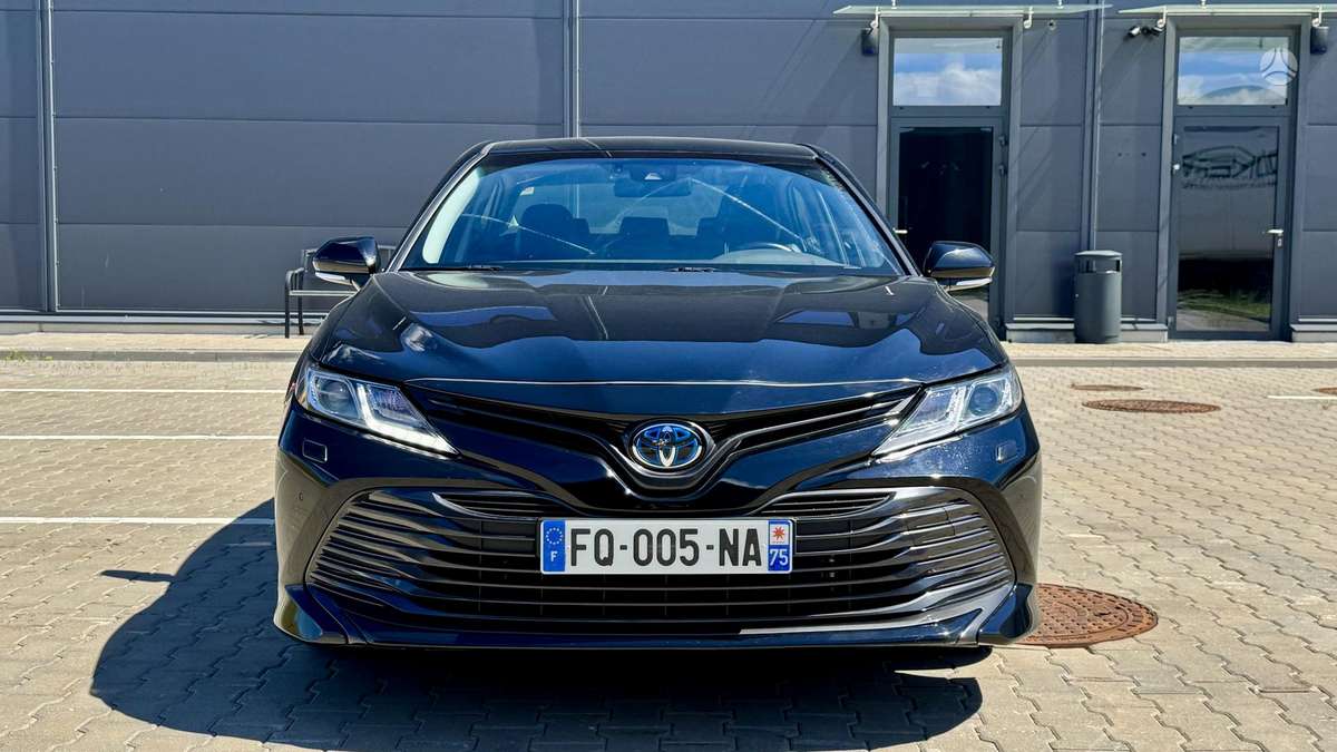 Toyota Camry - 7