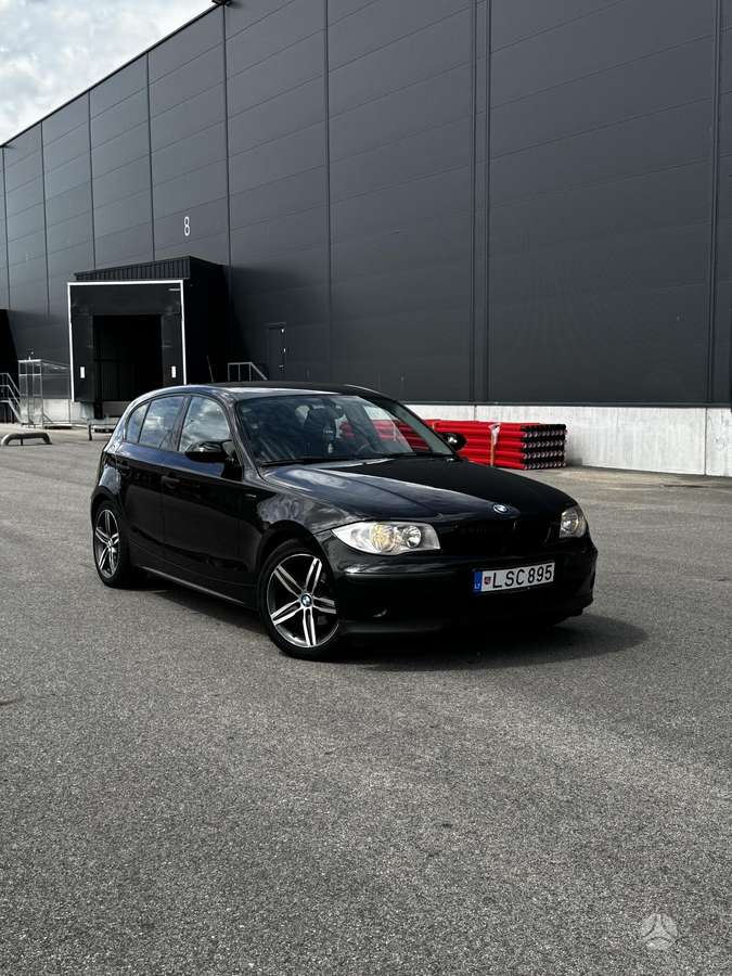 BMW 118, 2.0 l., hatchback