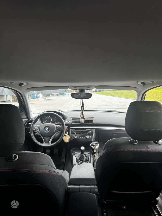 BMW 118, 2.0 l., hatchback