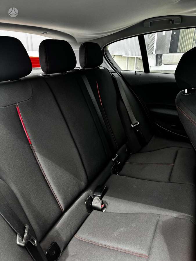BMW 118, 2.0 l., hatchback