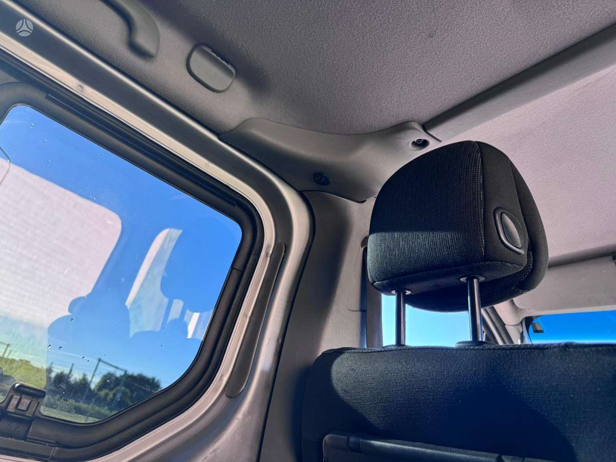 Renault Trafic, 2.0 l., Минивэн