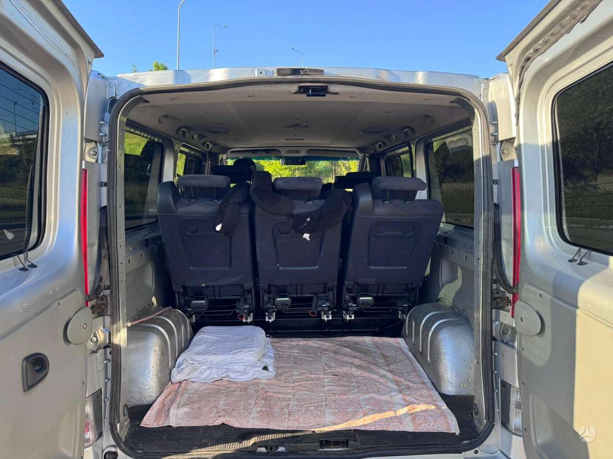 Renault Trafic, 2.0 l., mpv / minivan