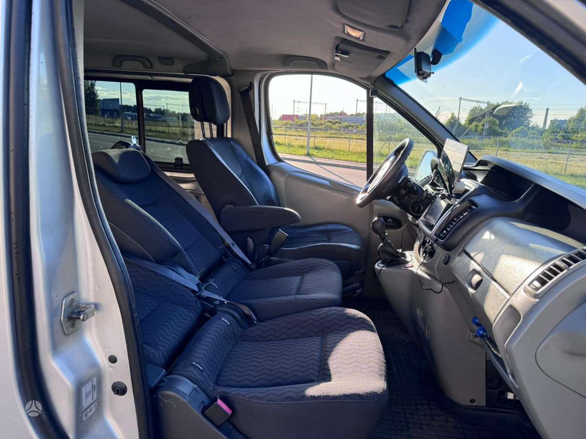 Renault Trafic, 2.0 l., mpv / minivan