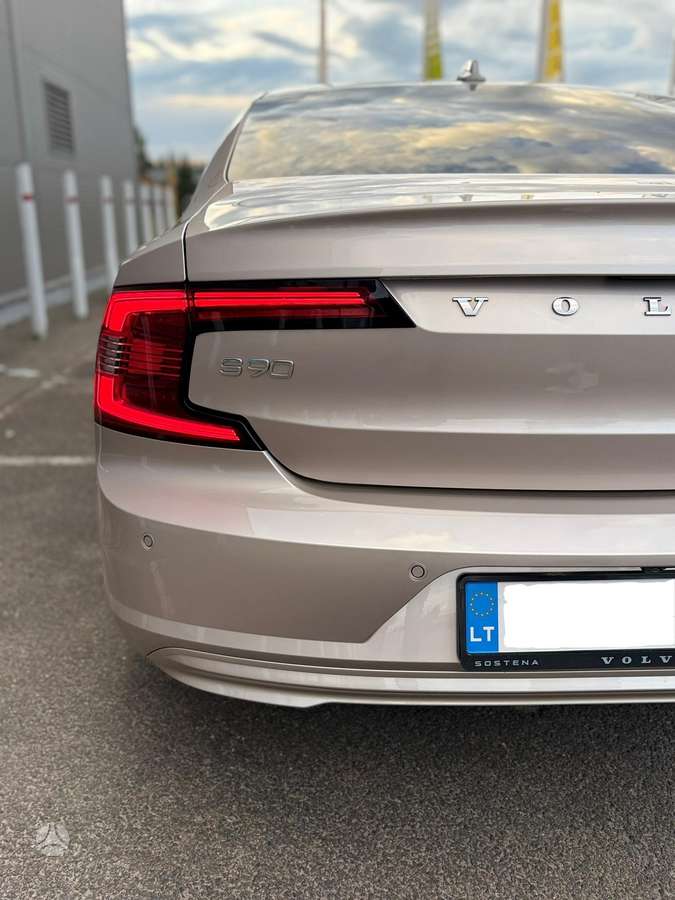 Volvo S90 - 10