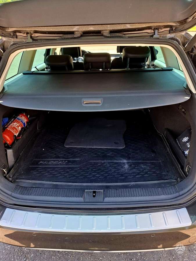 Volkswagen Passat, 2.0 l., Универсал