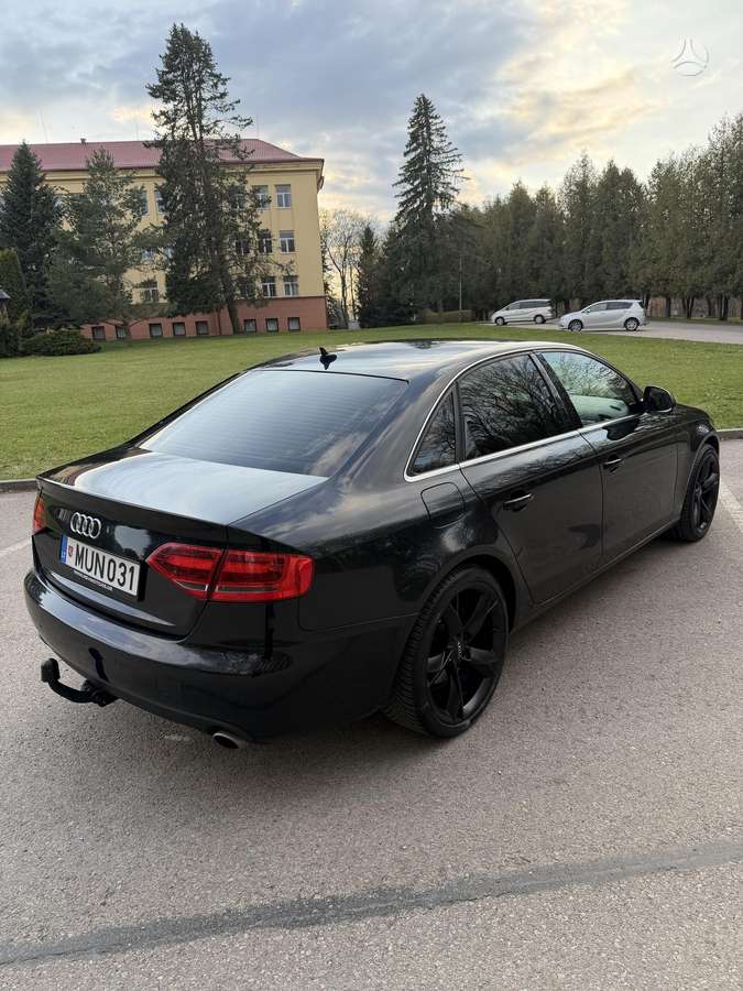 Audi A4, 3.0 l., Седан