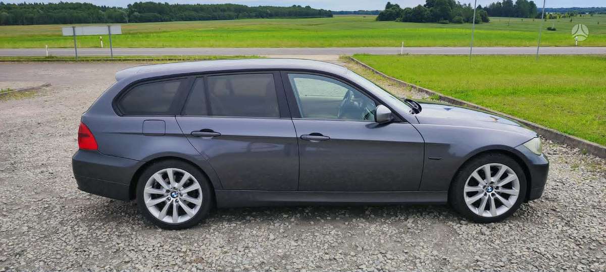 BMW 320, 2.0 l., wagon