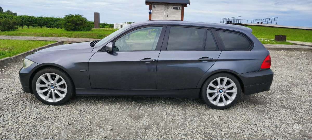 BMW 320, 2.0 l., wagon