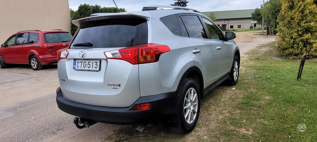 Toyota RAV4 - 3