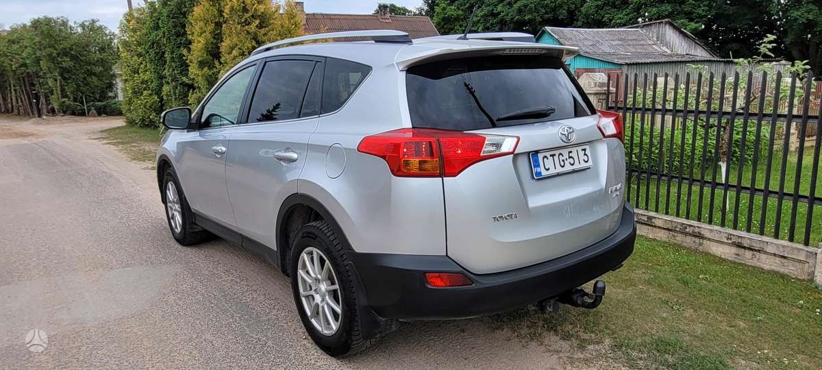 Toyota RAV4 - 4