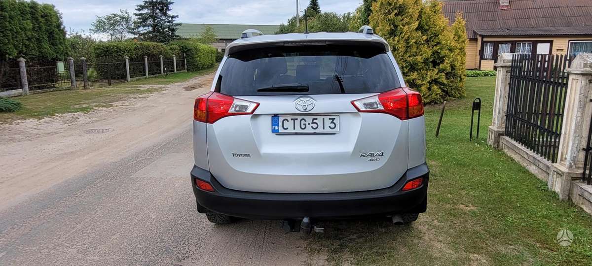 Toyota RAV4 - 5