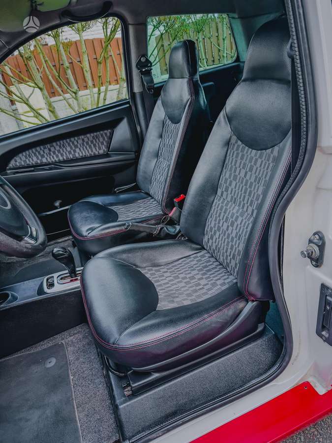 Ligier JS50, 0.4 l., Хэтчбек