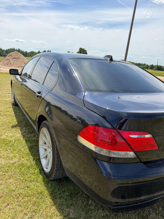 BMW 760, 6.0 l., Седан