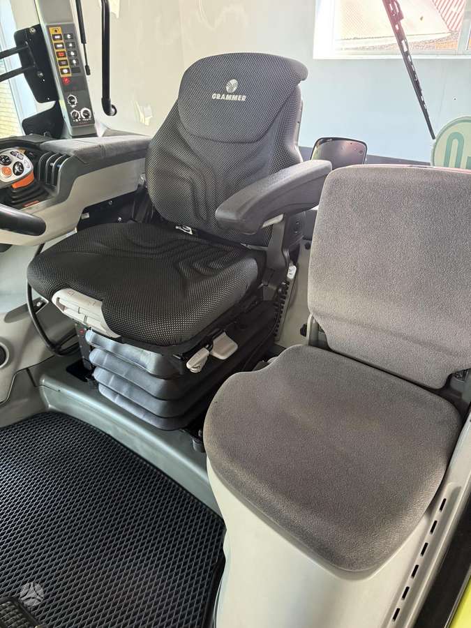 Claas Axion 810 CMATIC, tractors