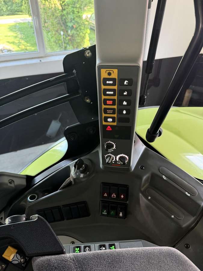 Claas Axion 810 CMATIC, тракторы