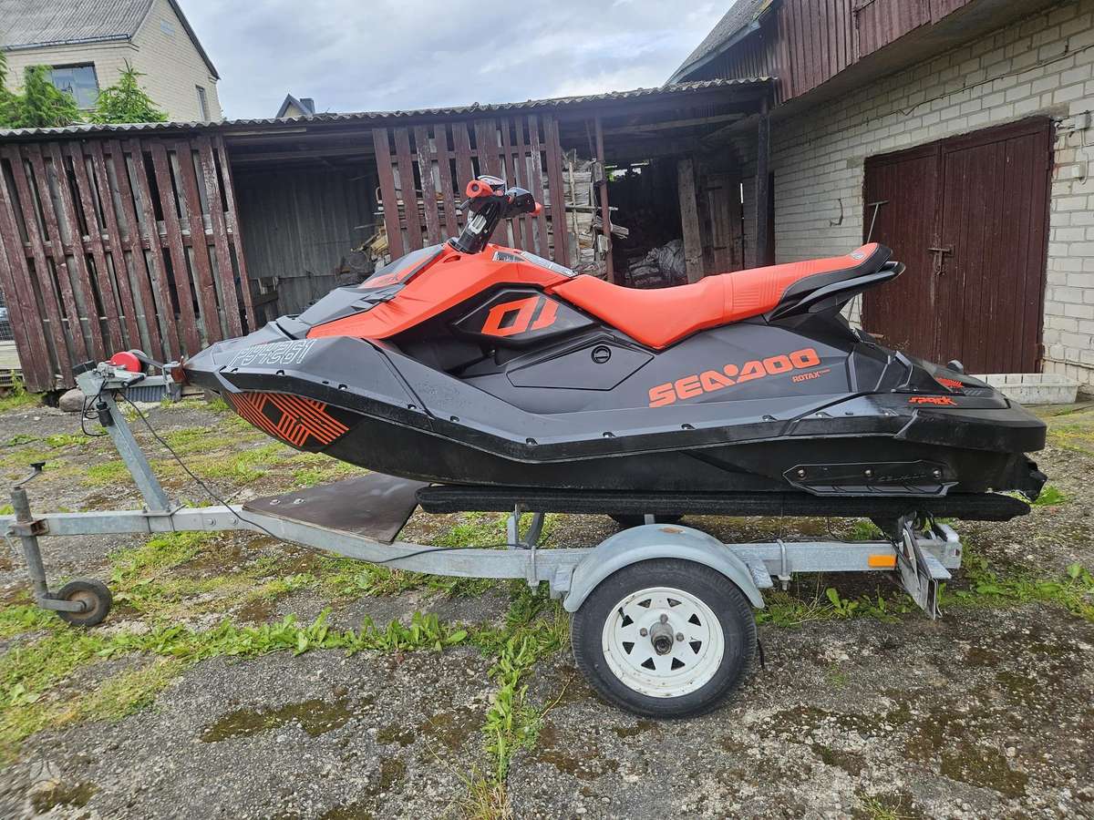 Sea-Doo Trixx3up, водные мотоциклы