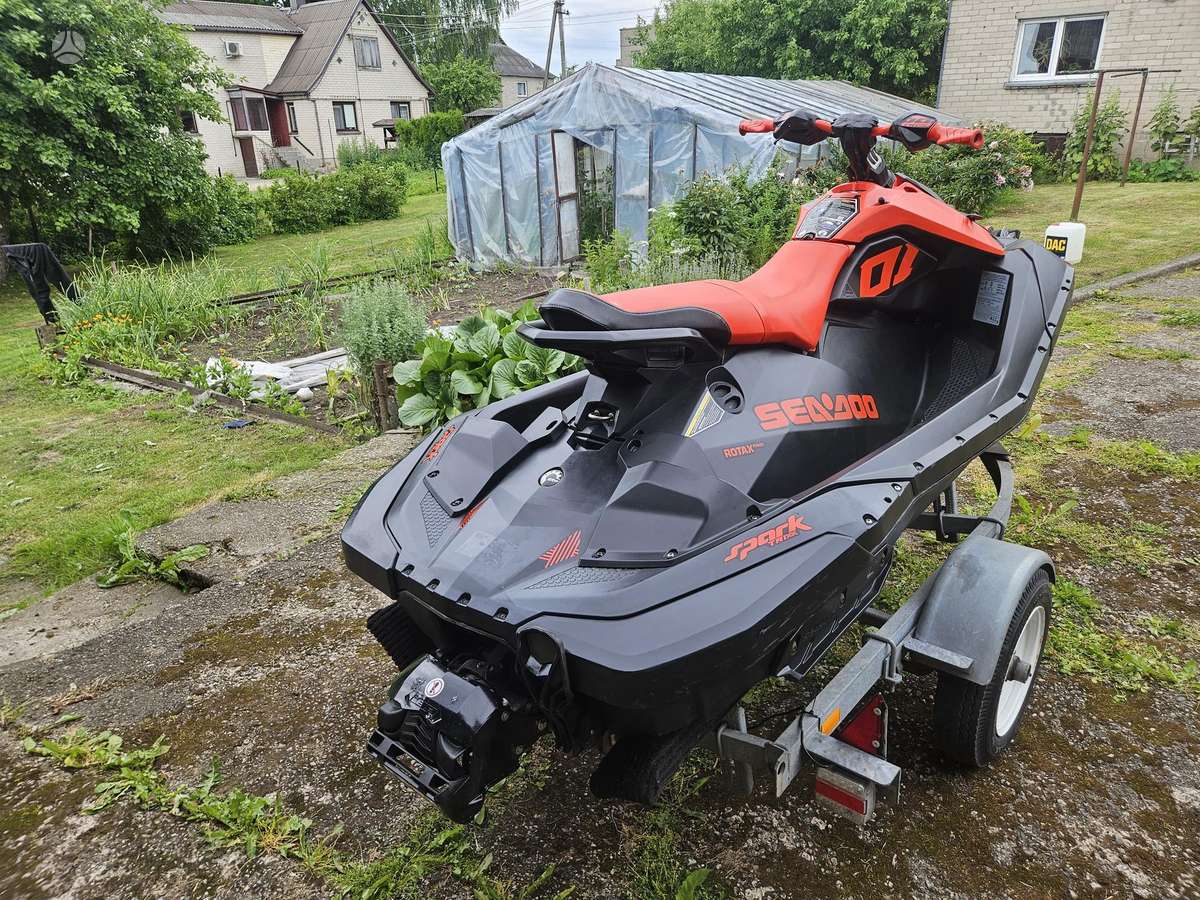 Sea-Doo Trixx3up, водные мотоциклы